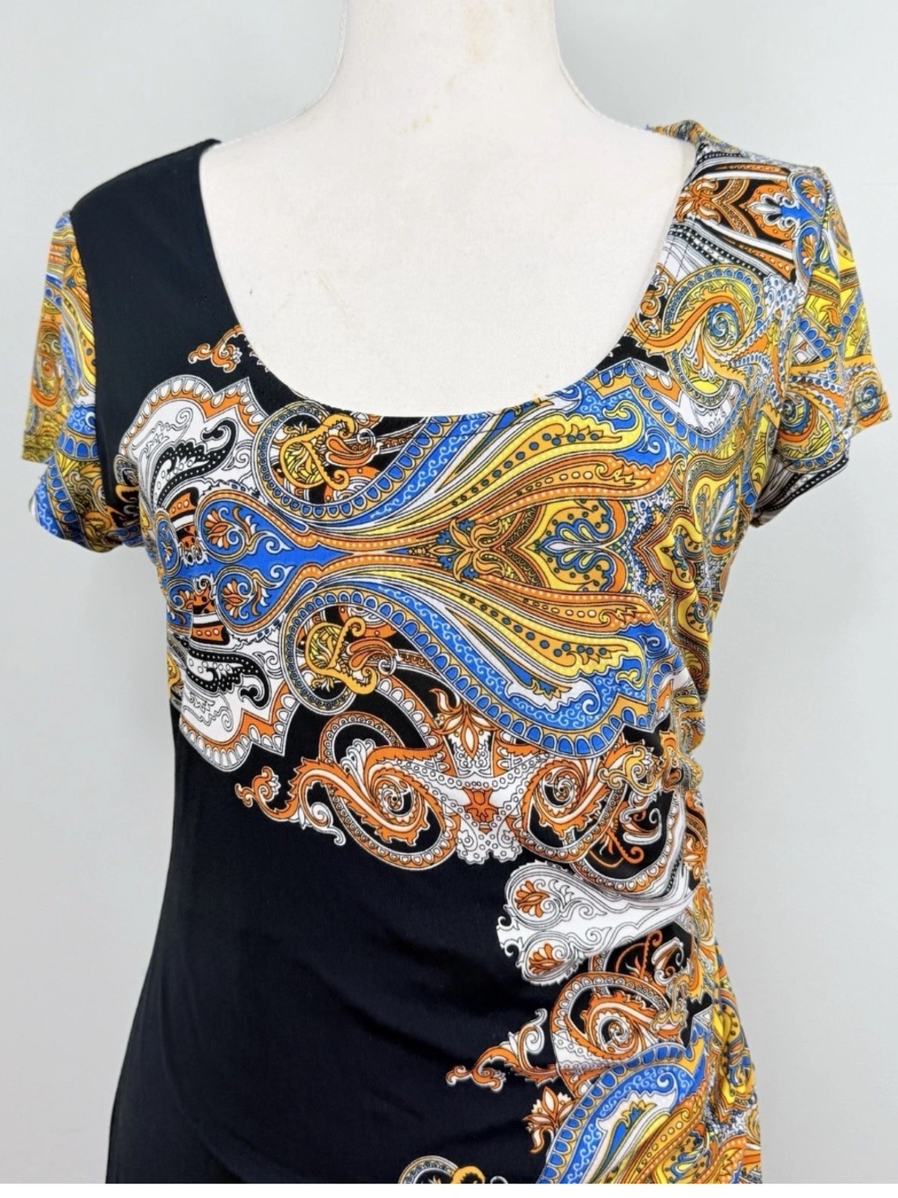 Joseph Ribkoff black paisley sheath dress with ruched side detailing size 10. - Picture 5 of 12